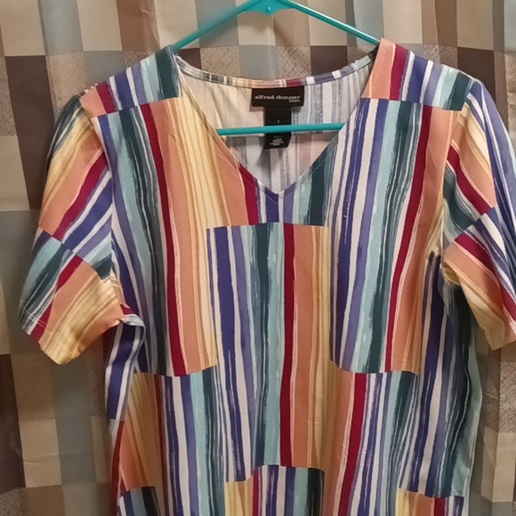 NWT alfred dunner studio beautiful short sleeve multi-colored blouse Size Small - Picture 2 of 5